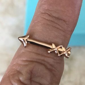 Bnib Tiffany Co 8k Rose Gold Arrow Ring 